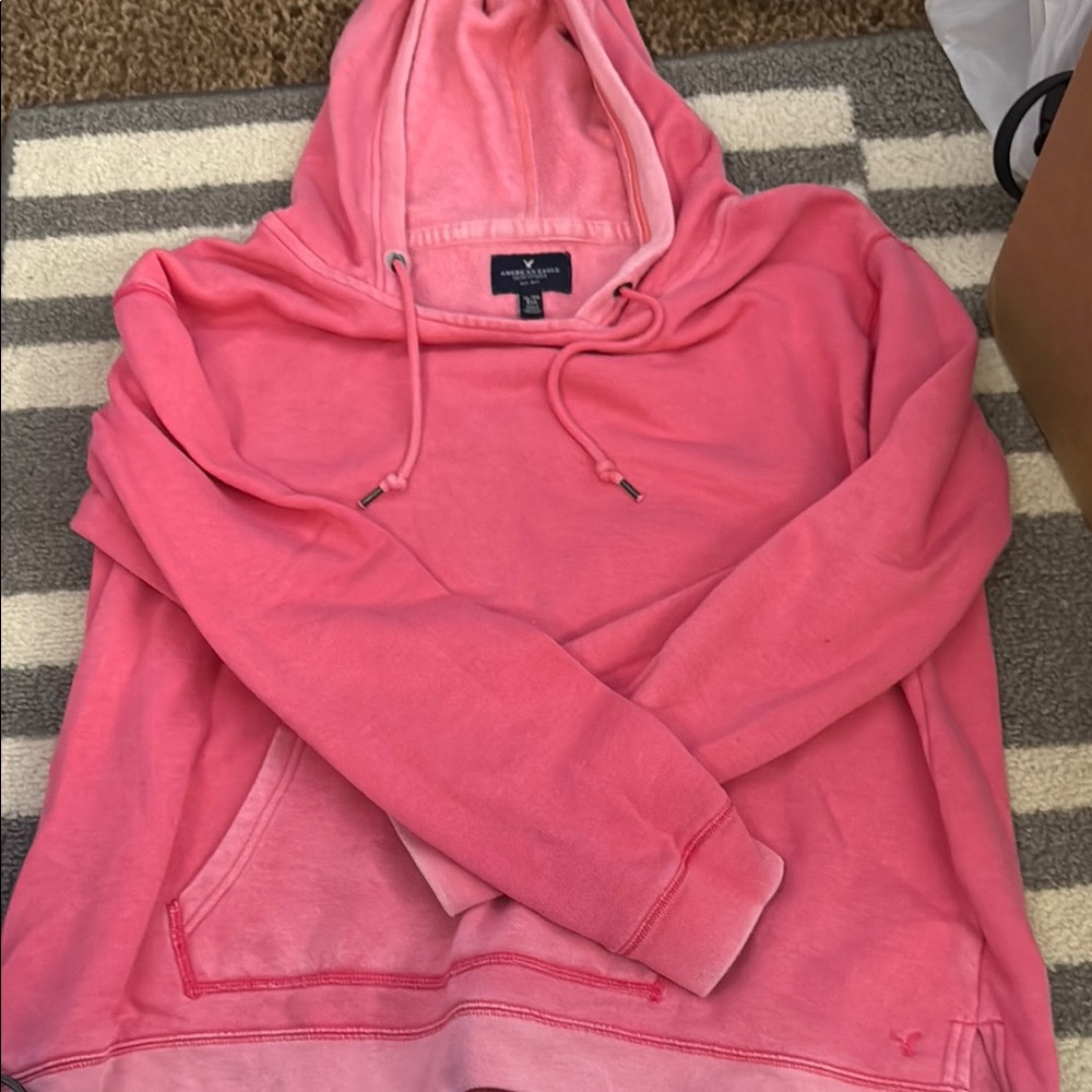 AE pink sweatshirt